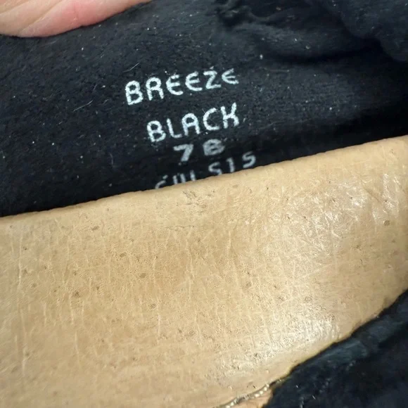 Earth Breeze Women’s Slip on Black Suede Ballet Flats SZ 7B - Picture 12 of 12
